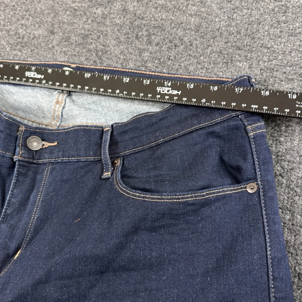 Levis Jeans Womens 34 Curvy Bootcut Mid Rise Medium Wash NWOT